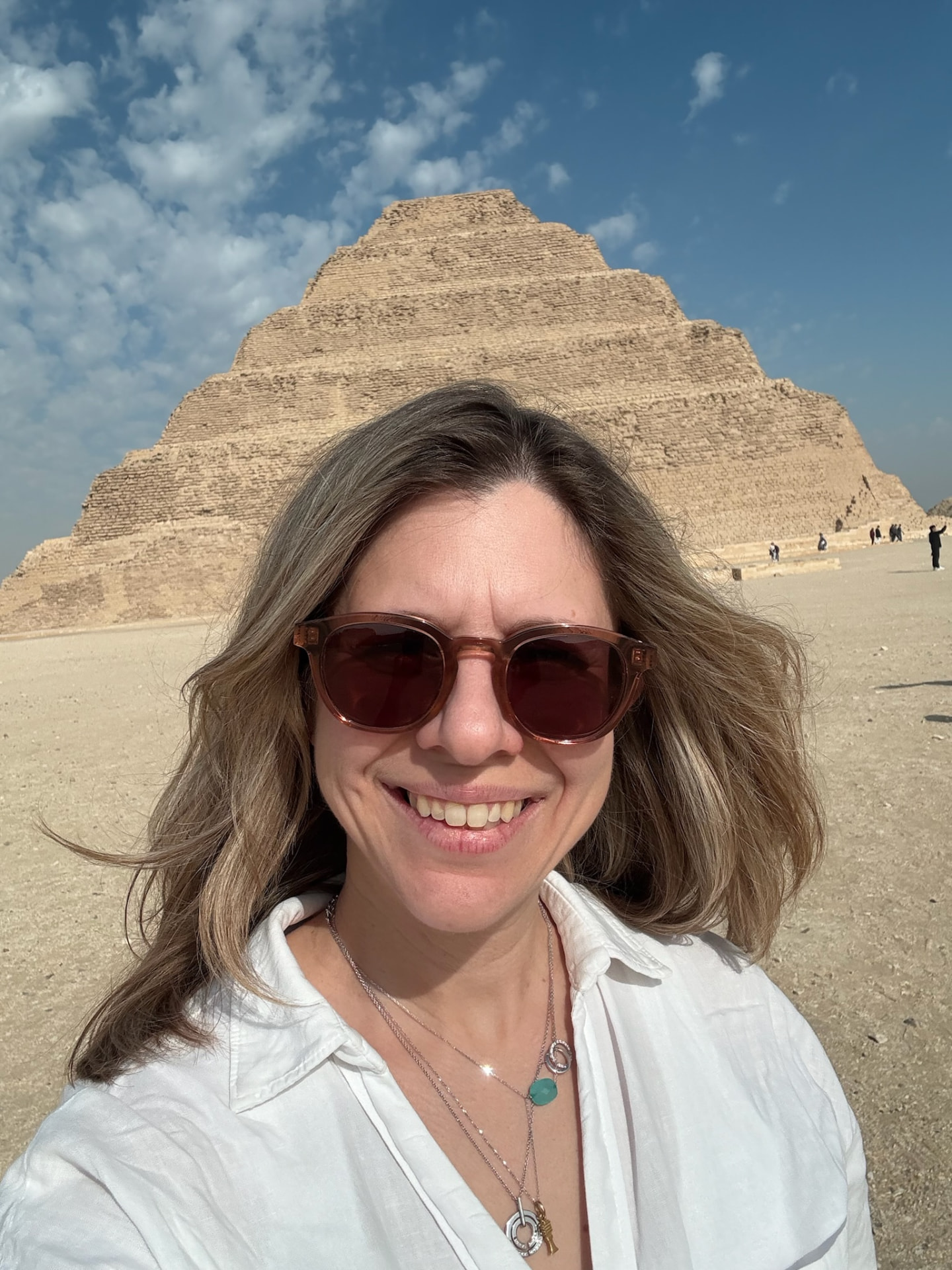 Mary in front of the step pyramid in Egypt